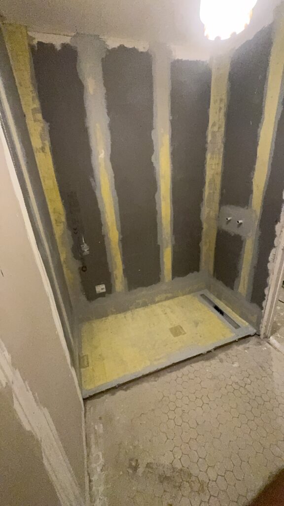 salle de bain pendant travaux partie douche 