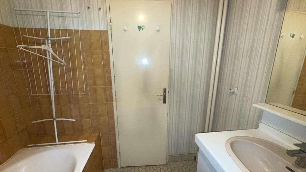 salle de bain avant travaux
